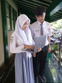 CMS Sekolahku